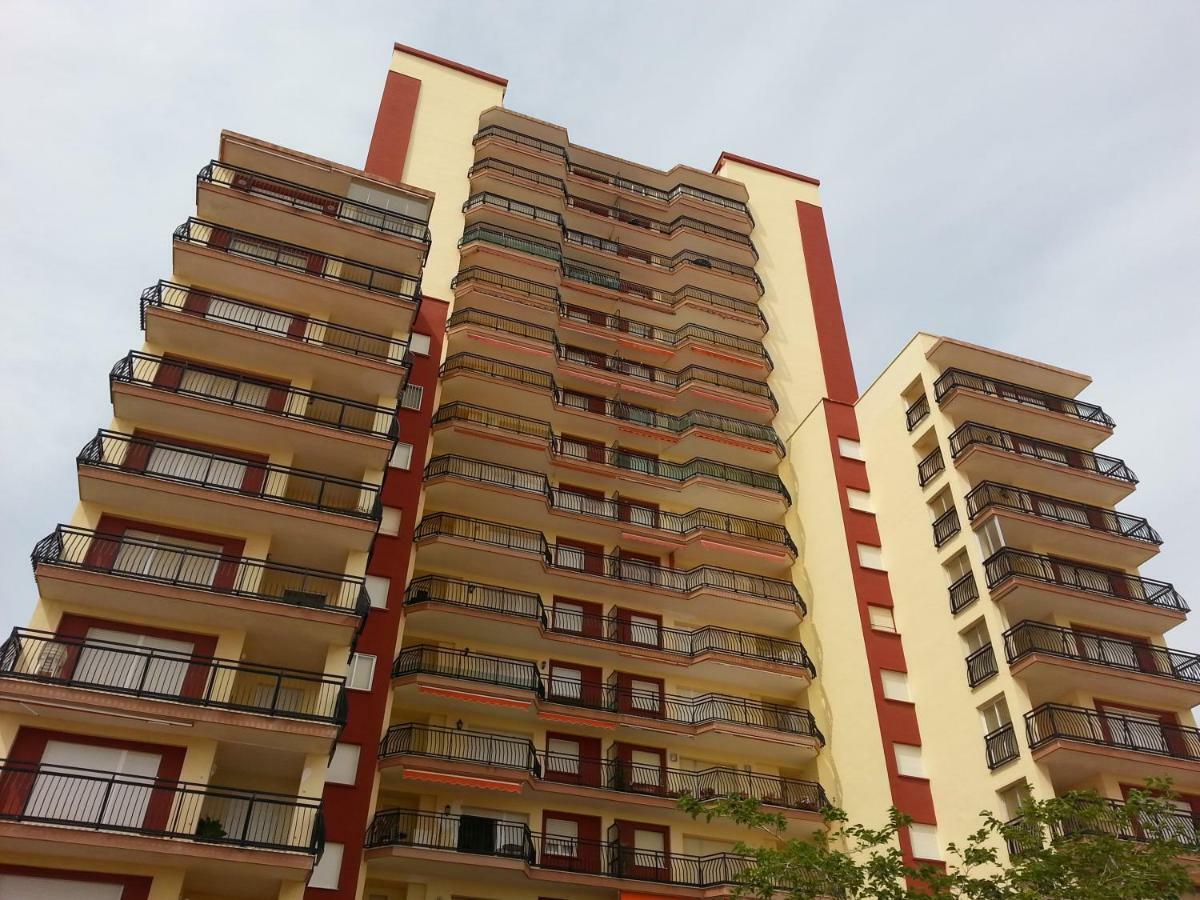 Magnificos Apartamentos Ondina En La Primera Linea De La Playa De Gandia Exterior photo