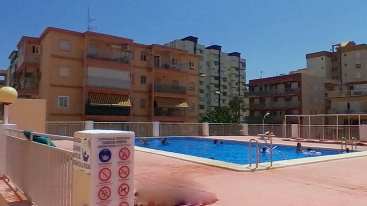 Magnificos Apartamentos Ondina En La Primera Linea De La Playa De Gandia Exterior photo